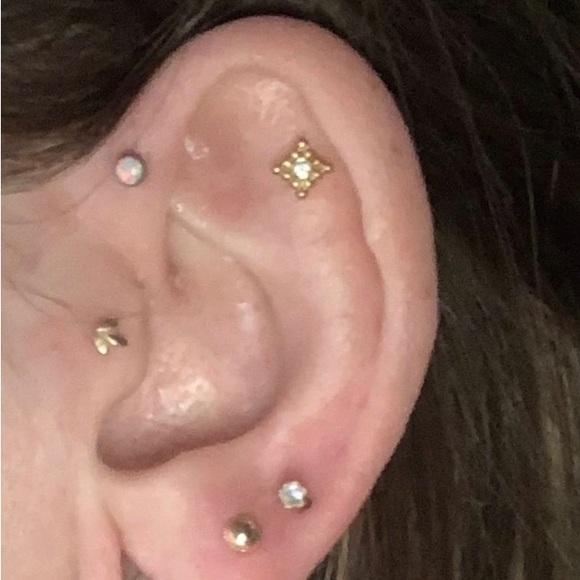 Anatometal 18kt Yellow Gold Sabrina - Picture 2 of 3